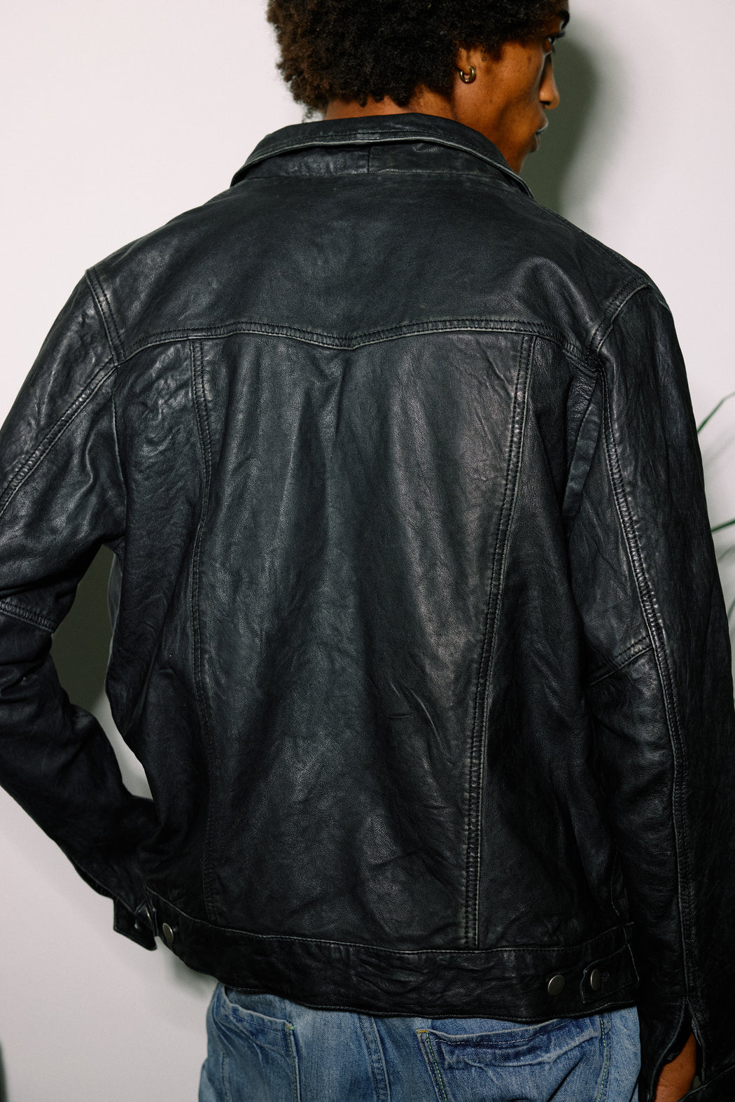 LEATHER TRUCKER JACKET