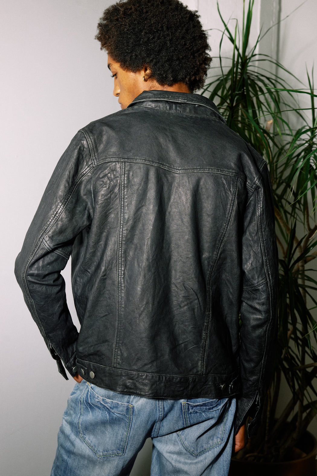 LEATHER TRUCKER JACKET